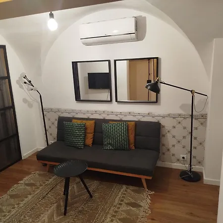 Apartamento Cozy Retreat In The Heart Of The Lisboa