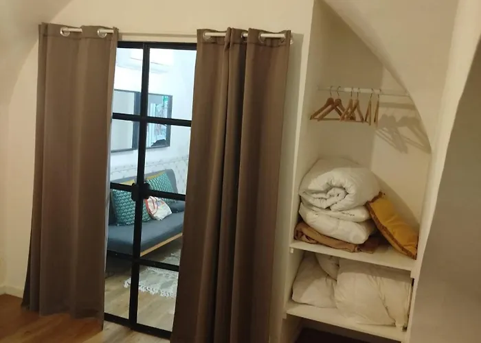 Apartamento Cozy Retreat In The Heart Of The *